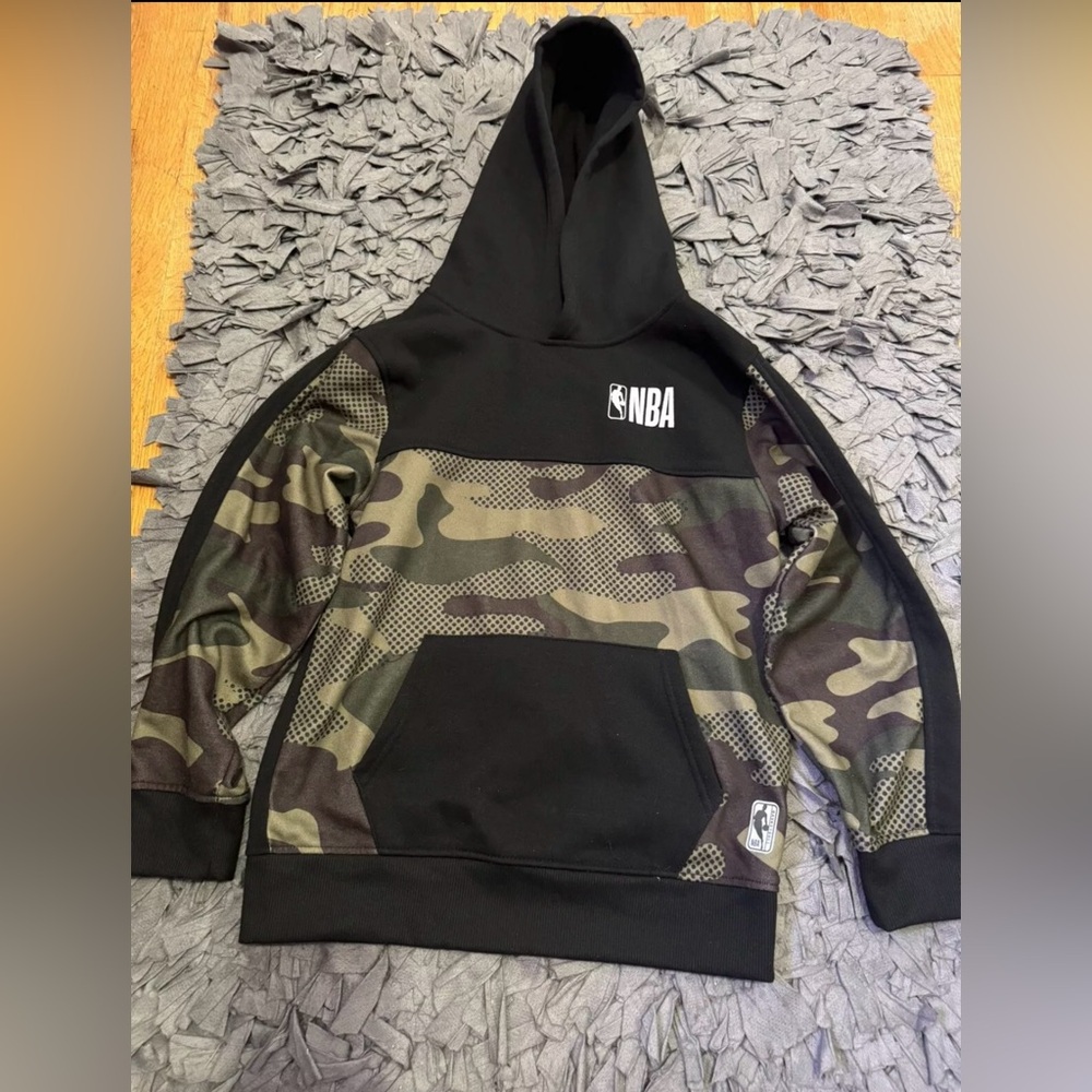 Youth NBA Hoodie Size 14/16